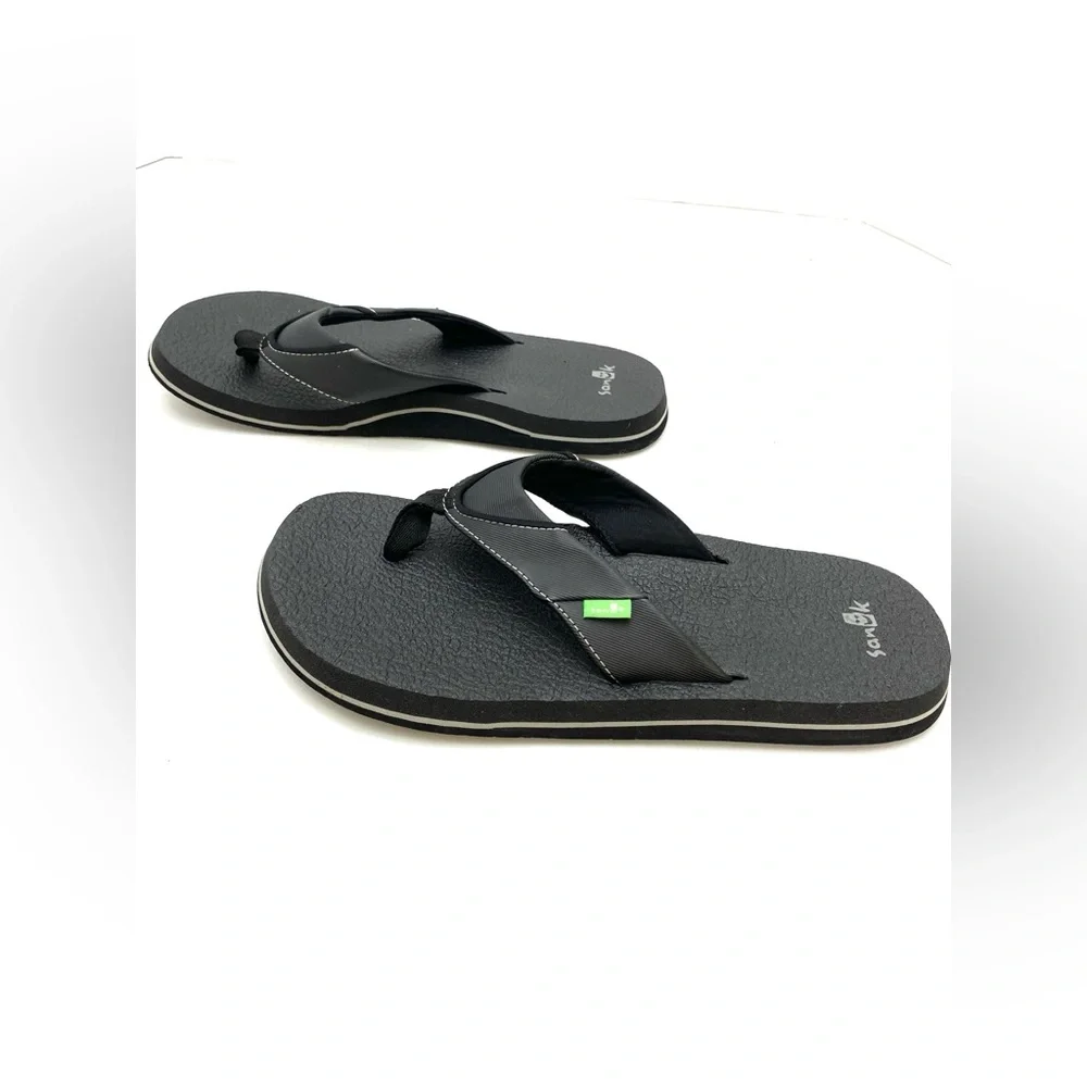 Sanuk brand description